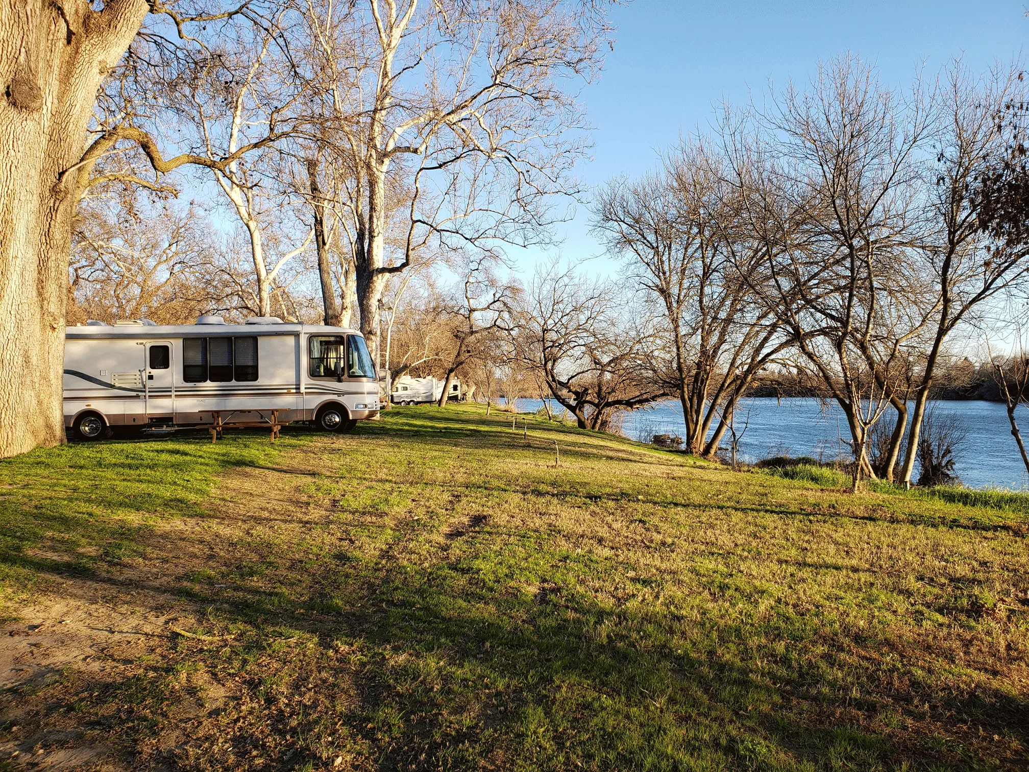 sacramento rv park, rv space rental